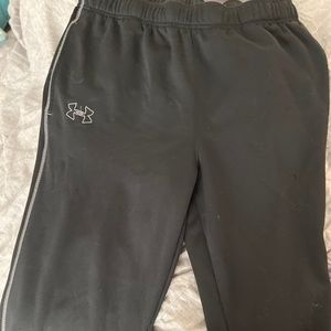 XL under armor sweats